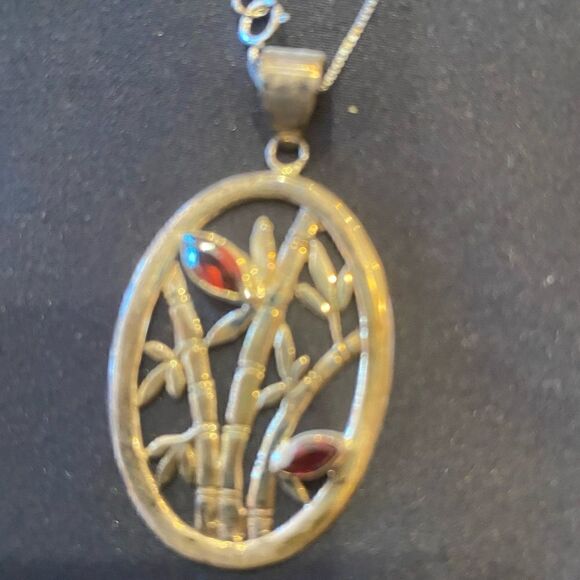 Tree of life necklace with red stones - Picture 4 of 4
